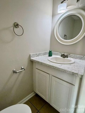 9632 Vinca Circle D, Charlotte, NC 28213