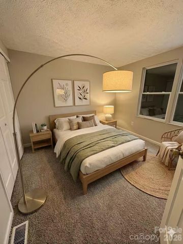 9632 Vinca Circle D, Charlotte, NC 28213