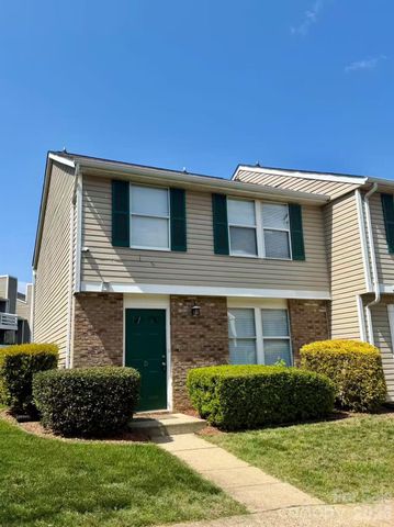 9632 Vinca Circle D, Charlotte, NC 28213