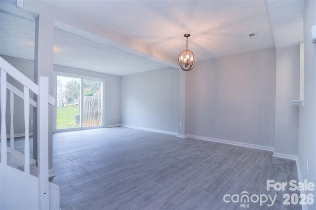 9632 Vinca Circle D, Charlotte, NC 28213