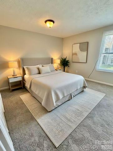 9632 Vinca Circle D, Charlotte, NC 28213