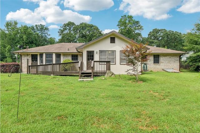 2676 Abington Drive, Snellville, GA 30078