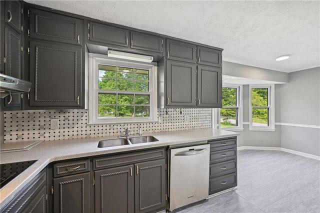 2676 Abington Drive, Snellville, GA 30078