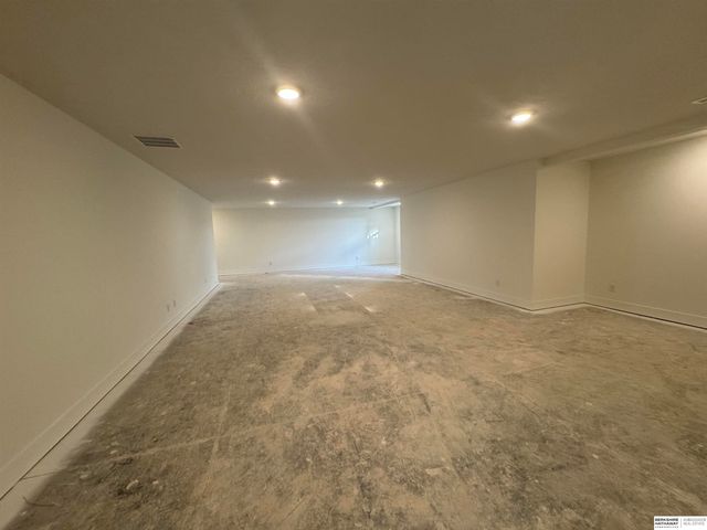 21417 Z Street, Elkhorn, NE 68022