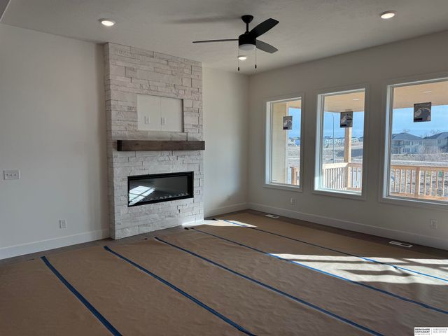 21417 Z Street, Elkhorn, NE 68022