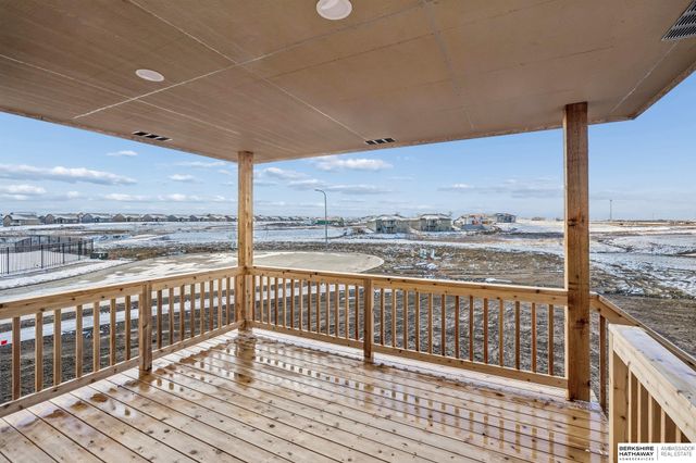 21417 Z Street, Elkhorn, NE 68022