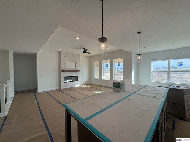 21417 Z Street, Elkhorn, NE 68022