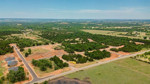 9201 Prairie Farms Drive, Mustang, OK 73071