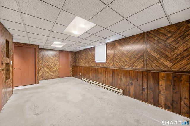 39 Munson Avenue, Waterbury, CT 06705