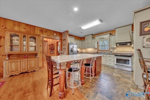 11906 Poplar Hill Lane, Athens, AL 35611