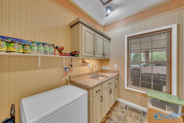 11906 Poplar Hill Lane, Athens, AL 35611