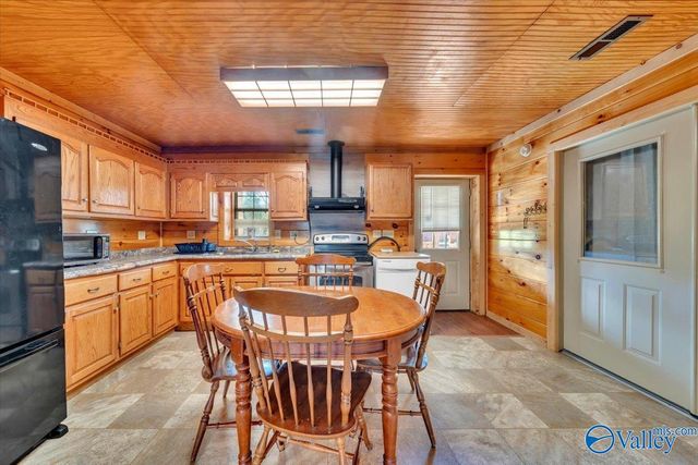 11906 Poplar Hill Lane, Athens, AL 35611