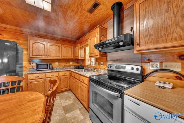 11906 Poplar Hill Lane, Athens, AL 35611