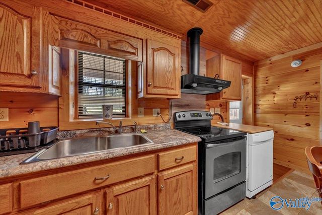 11906 Poplar Hill Lane, Athens, AL 35611