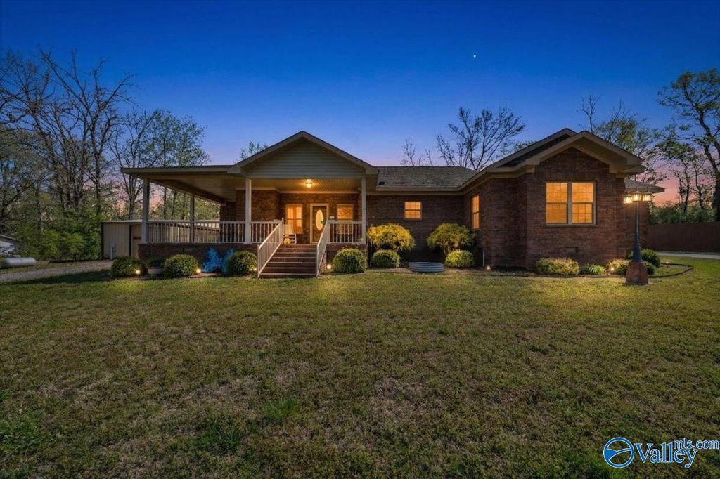 11906 Poplar Hill Lane, Athens, AL 35611