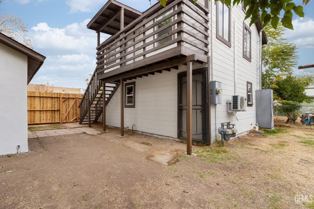 710 Washington Avenue, Bakersfield, CA 93308