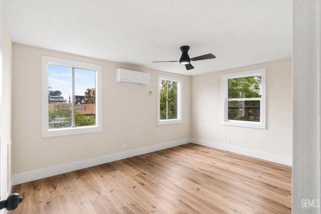 710 Washington Avenue, Bakersfield, CA 93308