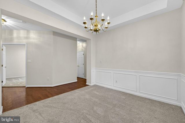 6922 WALNUT HILL DR, Gainesville, VA 20155