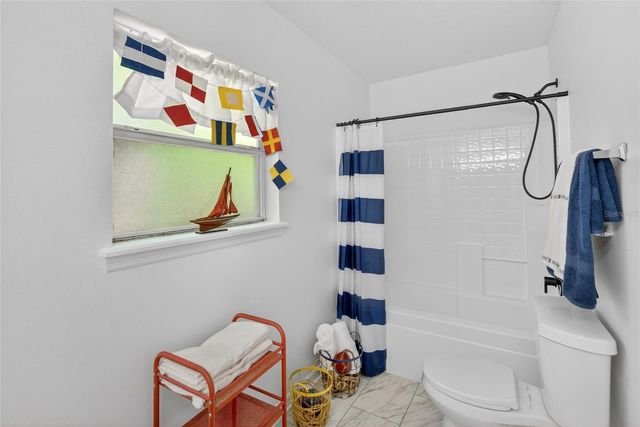 1305 WINDY BLUFF DRIVE, Minneola, FL 34715