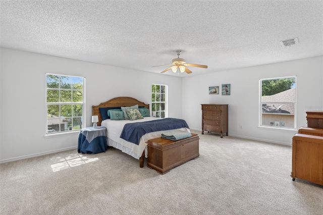 1305 WINDY BLUFF DRIVE, Minneola, FL 34715