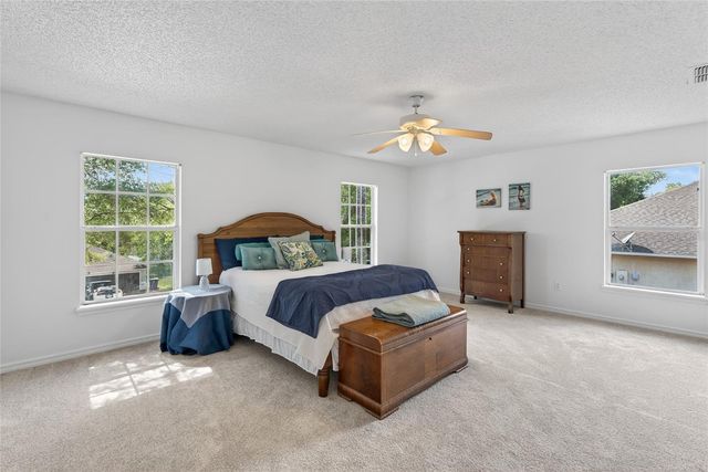 1305 WINDY BLUFF DRIVE, Minneola, FL 34715