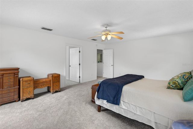 1305 WINDY BLUFF DRIVE, Minneola, FL 34715