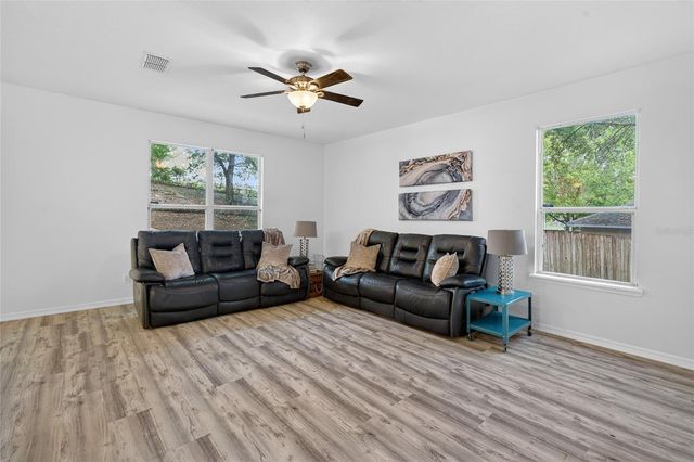 1305 WINDY BLUFF DRIVE, Minneola, FL 34715