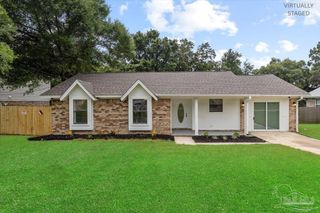 6548 Memphis Ave, Pensacola, FL 32526