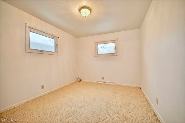 1133 Clearmount Avenue SE, North Canton, OH 44720