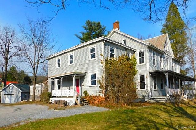 853 Salt Point Turnpike, Poughkeepsie, NY 12601
