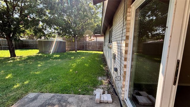1117 High Point Road, Arlington, TX 76015
