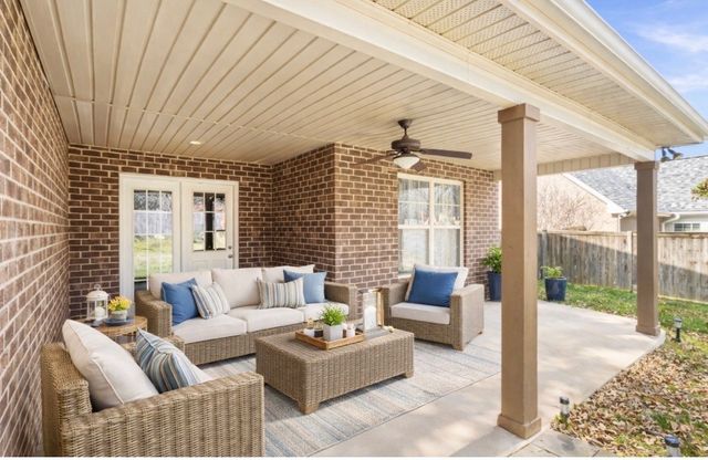 304 Sheffield Dr, White House, TN 37188