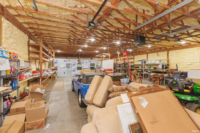 6600 W Jones Road, Muncie, IN 47302