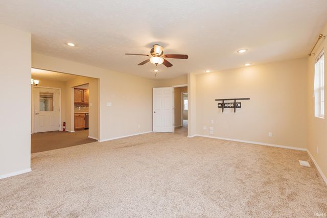 6600 W Jones Road, Muncie, IN 47302