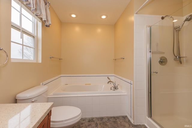 6600 W Jones Road, Muncie, IN 47302