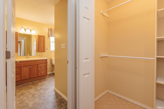 6600 W Jones Road, Muncie, IN 47302