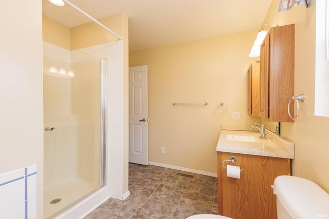 6600 W Jones Road, Muncie, IN 47302