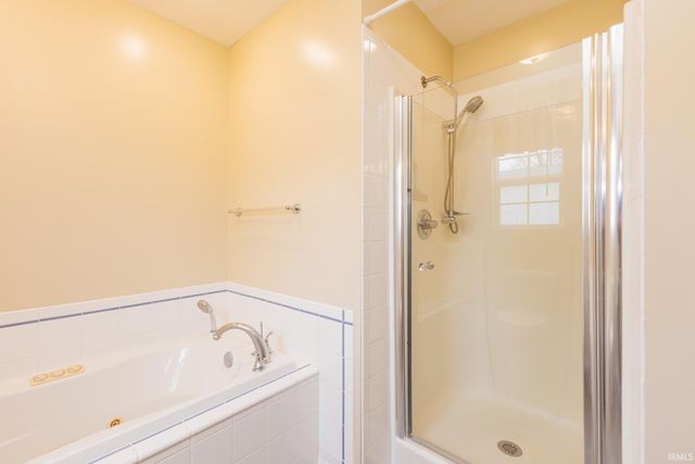 6600 W Jones Road, Muncie, IN 47302