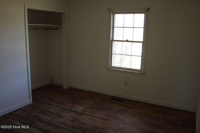 80 N Elmhurst Street, Clarkton, NC 28433