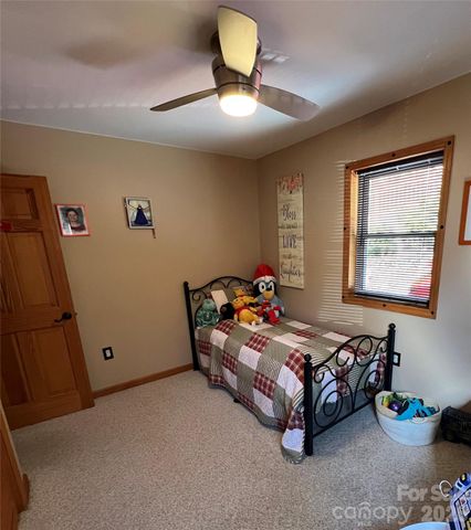 229 Spring Brook Road, Newland, NC 28657