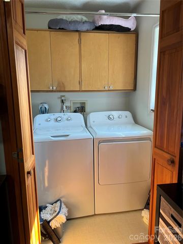 229 Spring Brook Road, Newland, NC 28657