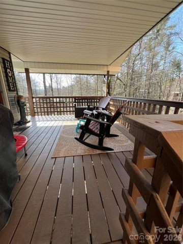 229 Spring Brook Road, Newland, NC 28657