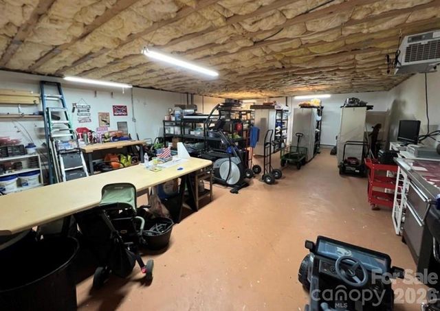 229 Spring Brook Road, Newland, NC 28657