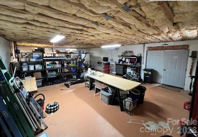 229 Spring Brook Road, Newland, NC 28657