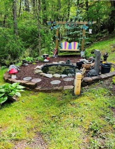 229 Spring Brook Road, Newland, NC 28657