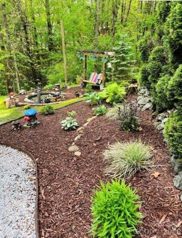 229 Spring Brook Road, Newland, NC 28657