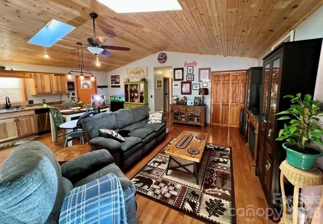 229 Spring Brook Road, Newland, NC 28657