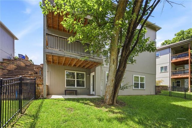 23152 W 126 Street, Olathe, KS 66061