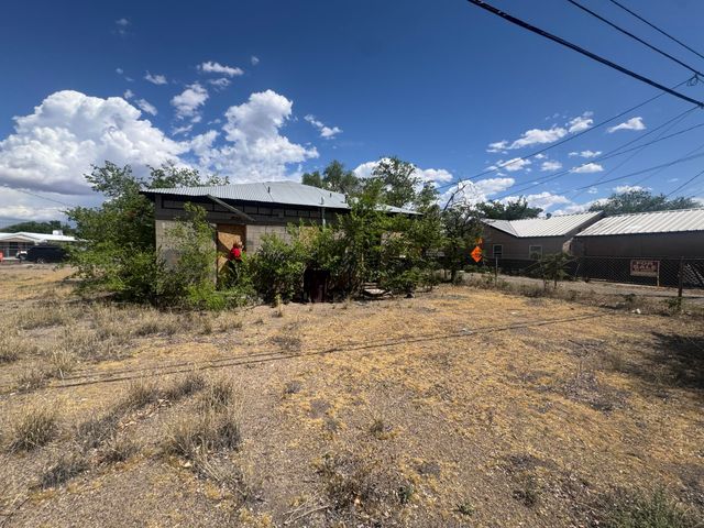 1449 S Camino Del Pueblo, Bernalillo, NM 87004