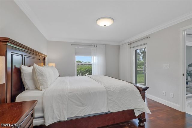 9580 Victoria LN 104, Naples, FL 34109